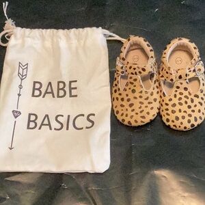 Baby basics, leopard print tea strap.